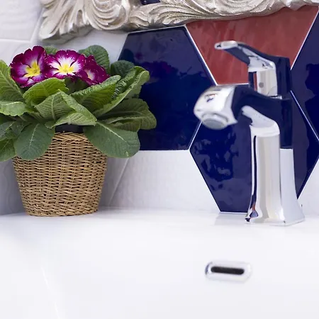 La Valle Delle Ferriere Bed & Breakfast