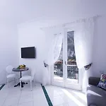 La Valle Delle Ferriere Bed & Breakfast