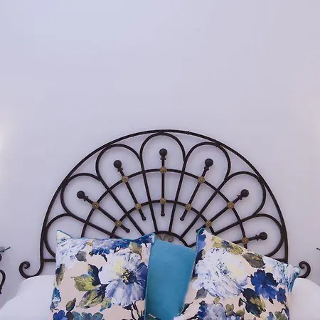 La Valle Delle Ferriere Bed & Breakfast