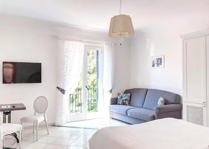 La Valle Delle Ferriere 4*