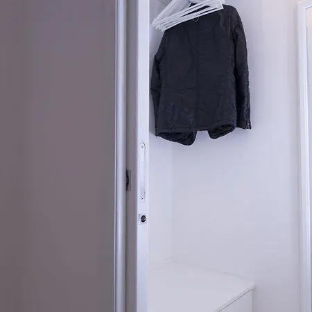 ベッド・アンド・ブレックファスト ラ ヴァッレ デッレ フェッリエーレ 4*