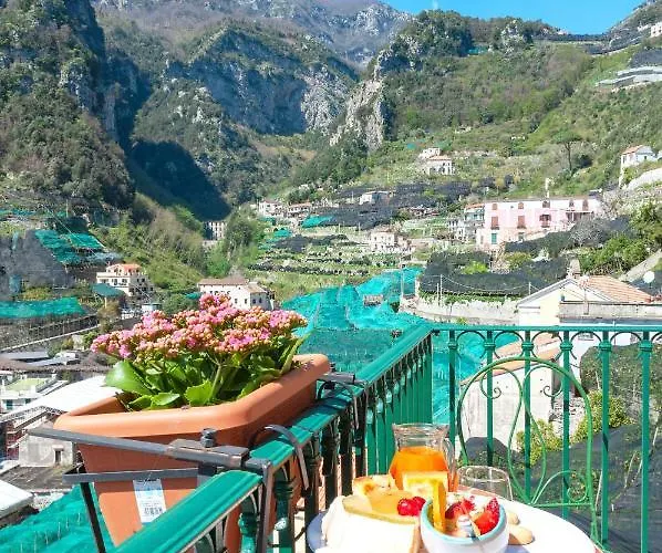 فندق مبيت وإفطار La Valle Delle Ferriere